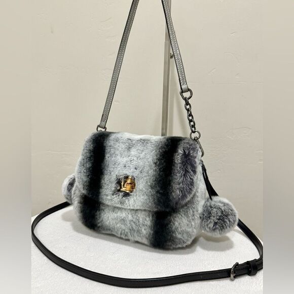 Gray Handmade Real Rex Rabbit Fur Handbag & 2 Fur Balls Charm & 2 Strap Styles - Picture 3 of 15